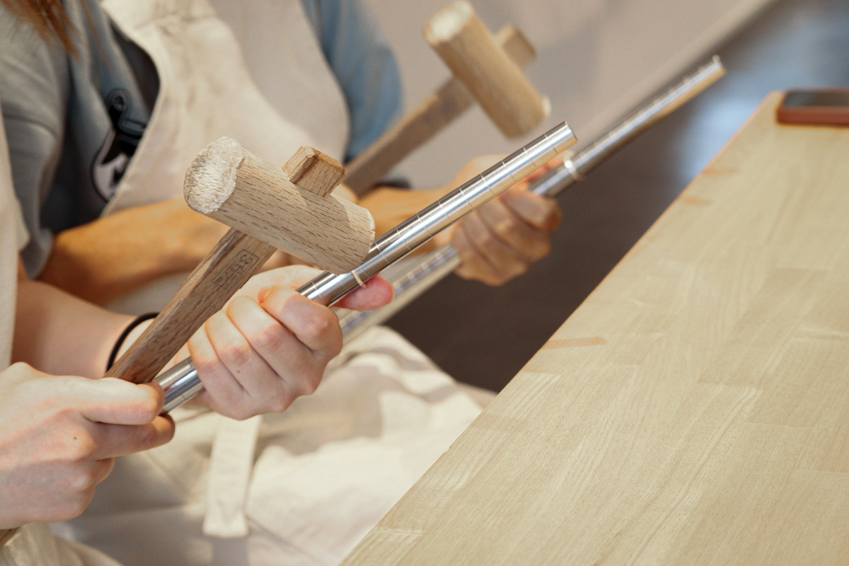 「自分の手で」