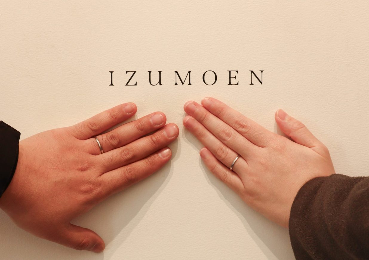 助け合いながら